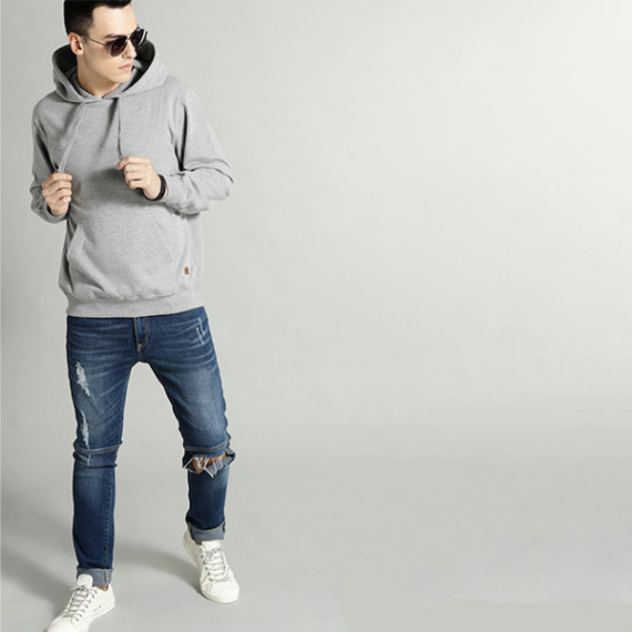 https://zestystyles.in/products/the-lifestyle-co-men-grey-melange-solid-hooded-sweatshirt