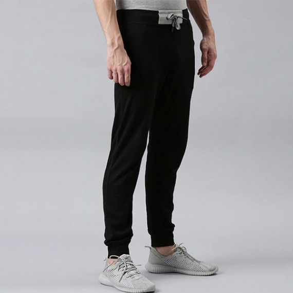 https://zestystyles.in/products/men-black-solid-organic-cotton-track-pants