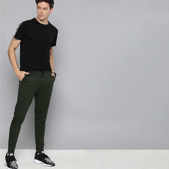 https://zestystyles.in/products/men-olive-green-straight-fit-solid-track-pants