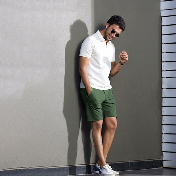 https://zestystyles.in/products/men-green-stretch-chino-shorts