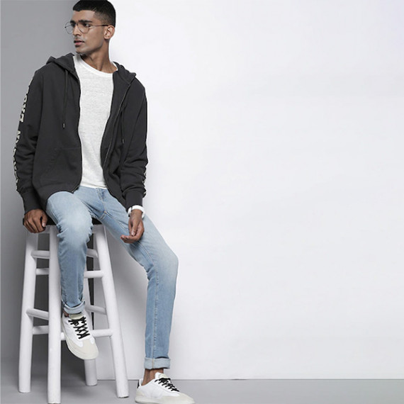 https://zestystyles.in/products/men-blue-skinny-fit-heavy-fade-stretchable-jeans